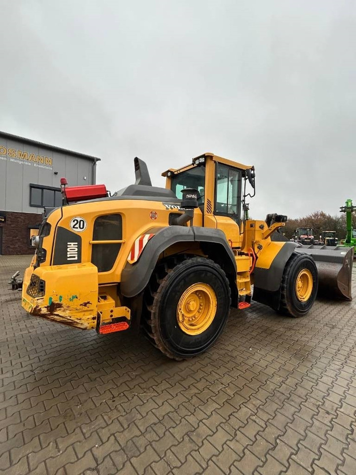 Volvo L 110 H - Utovarivač na kotačima: slika Volvo L 110 H - Utovarivač na kotačima Volvo L 110 H - Utovarivač na kotačima: slika Volvo L 110 H - Utovarivač na kotačima