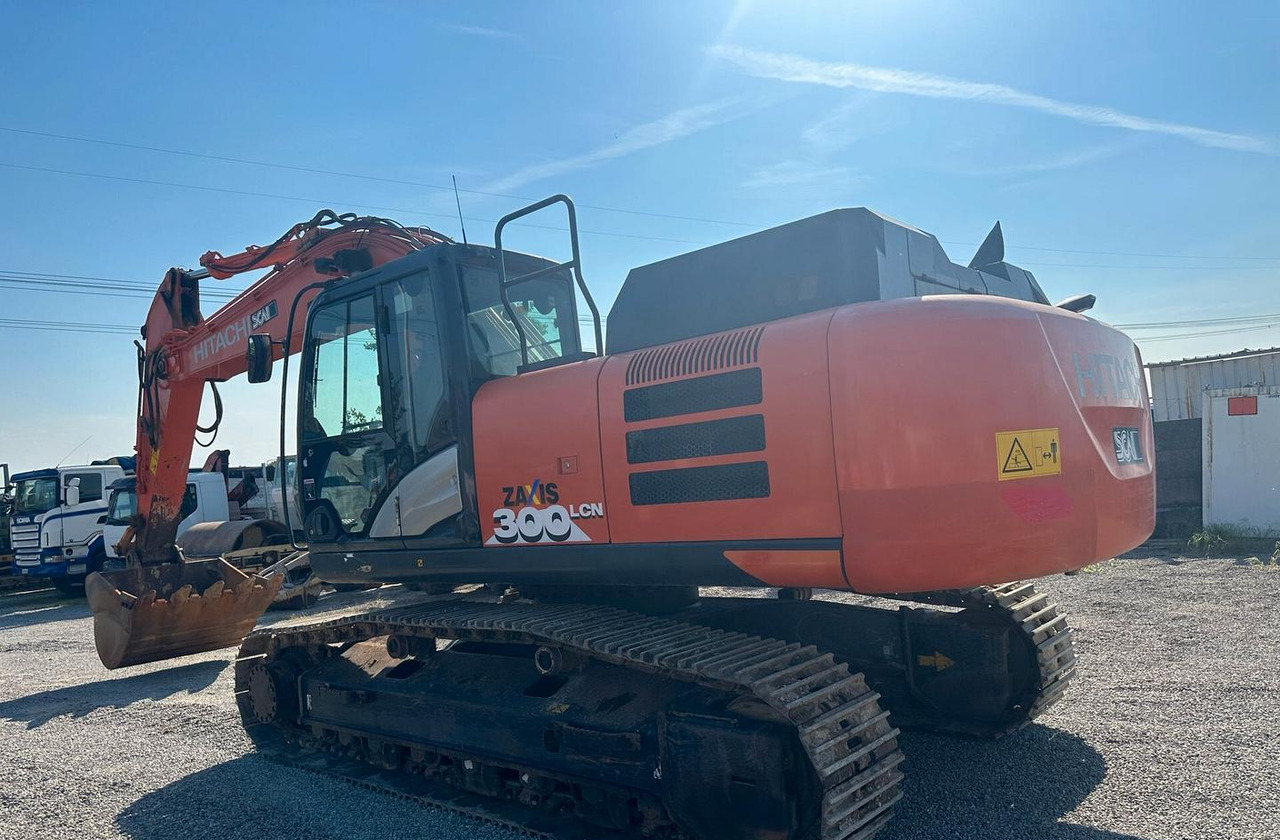 Escavatore cingolato Hitachi Zaxis 300 - Bager gusjeničar: slika Escavatore cingolato Hitachi Zaxis 300 - Bager gusjeničar Escavatore cingolato Hitachi Zaxis 300 - Bager gusjeničar: slika Escavatore cingolato Hitachi Zaxis 300 - Bager gusjeničar