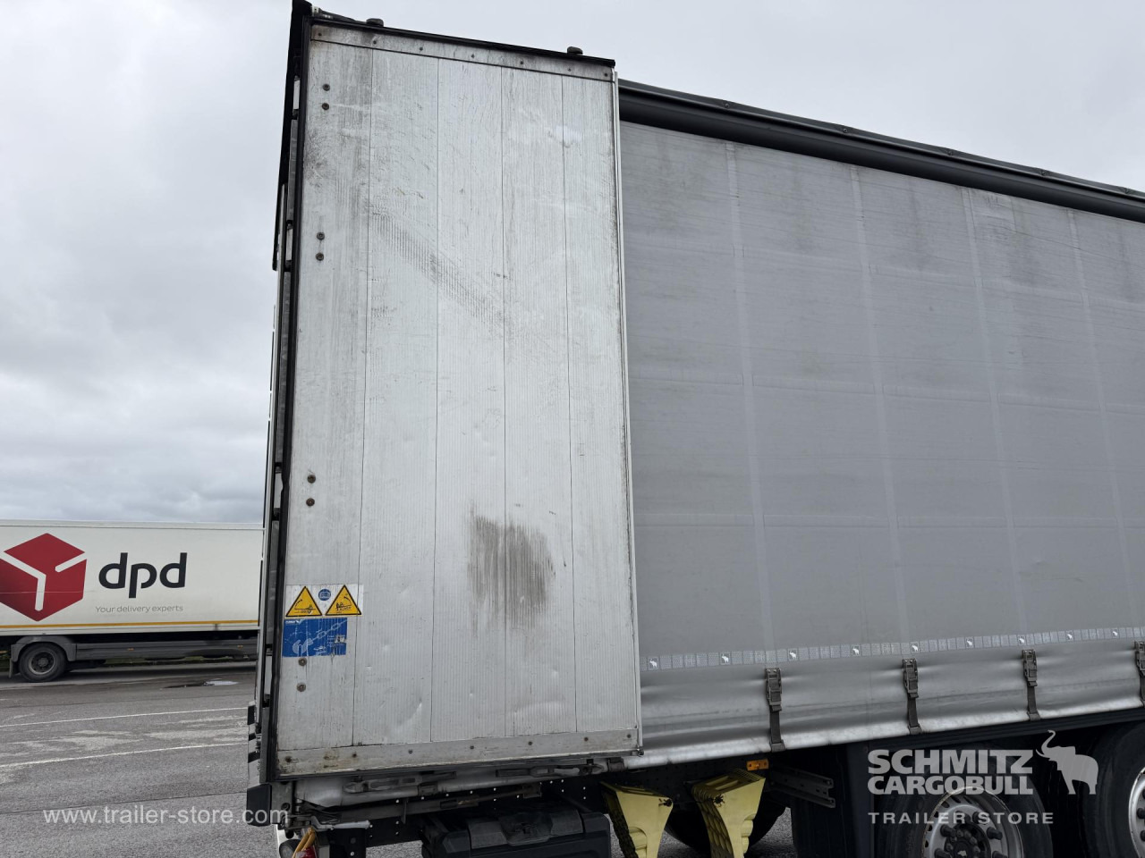 SCHMITZ Curtainsider Standard - Poluprikolica s ceradom: slika SCHMITZ Curtainsider Standard - Poluprikolica s ceradom SCHMITZ Curtainsider Standard - Poluprikolica s ceradom: slika SCHMITZ Curtainsider Standard - Poluprikolica s ceradom