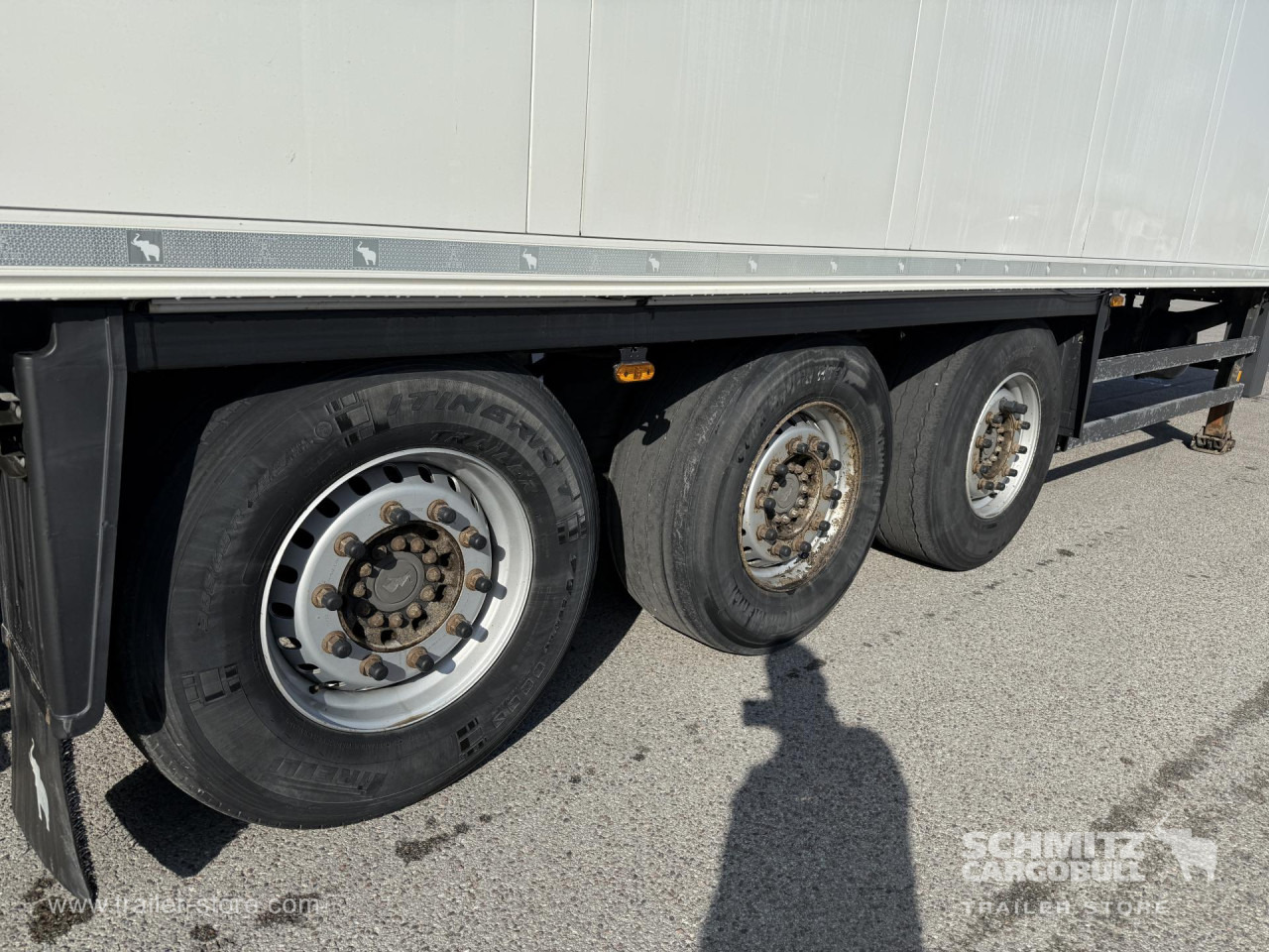 SCHMITZ Reefer Standard Double deck - Izotermna poluprikolica: slika SCHMITZ Reefer Standard Double deck - Izotermna poluprikolica SCHMITZ Reefer Standard Double deck - Izotermna poluprikolica: slika SCHMITZ Reefer Standard Double deck - Izotermna poluprikolica
