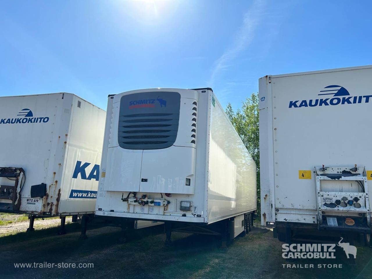 SCHMITZ Reefer Standard Double deck Taillift - Izotermna poluprikolica: slika SCHMITZ Reefer Standard Double deck Taillift - Izotermna poluprikolica SCHMITZ Reefer Standard Double deck Taillift - Izotermna poluprikolica: slika SCHMITZ Reefer Standard Double deck Taillift - Izotermna poluprikolica