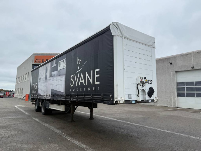 Fliegl Curtainsider / Planenauflieger / Gardin - Poluprikolica s ceradom: slika Fliegl Curtainsider / Planenauflieger / Gardin - Poluprikolica s ceradom Fliegl Curtainsider / Planenauflieger / Gardin - Poluprikolica s ceradom: slika Fliegl Curtainsider / Planenauflieger / Gardin - Poluprikolica s ceradom