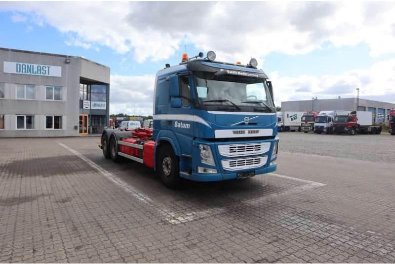 Volvo FM 450 EURO 6 - Kamion s kabelskim sustavom: slika Volvo FM 450 EURO 6 - Kamion s kabelskim sustavom Volvo FM 450 EURO 6 - Kamion s kabelskim sustavom: slika Volvo FM 450 EURO 6 - Kamion s kabelskim sustavom