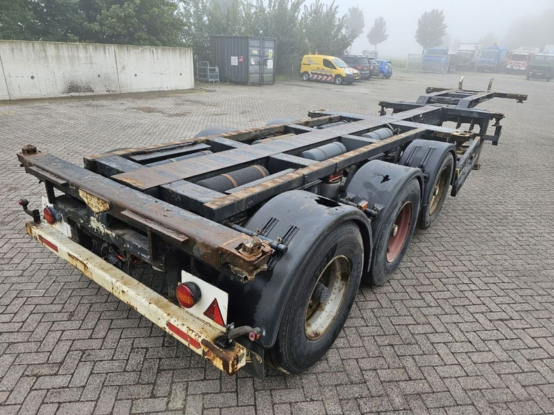 Broshuis MFCC Multi - Lifting axle - 2x20FT / 40FTHC / 45FTHC - Transporter kontejnera/ Poluprikolica s izmjenjivim sanducima: slika Broshuis MFCC Multi - Lifting axle - 2x20FT / 40FTHC / 45FTHC - Transporter kontejnera/ Poluprikolica s izmjenjivim sanducima Broshuis MFCC Multi - Lifting axle - 2x20FT / 40FTHC / 45FTHC - Transporter kontejnera/ Poluprikolica s izmjenjivim sanducima: slika Broshuis MFCC Multi - Lifting axle - 2x20FT / 40FTHC / 45FTHC - Transporter kontejnera/ Poluprikolica s izmjenjivim sanducima