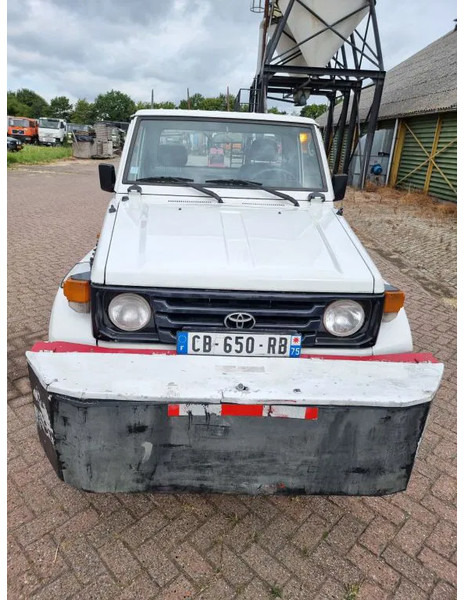 Toyota Land Cruiser PHZJ75RMOD - Dostavno vozilo: slika Toyota Land Cruiser PHZJ75RMOD - Dostavno vozilo Toyota Land Cruiser PHZJ75RMOD - Dostavno vozilo: slika Toyota Land Cruiser PHZJ75RMOD - Dostavno vozilo