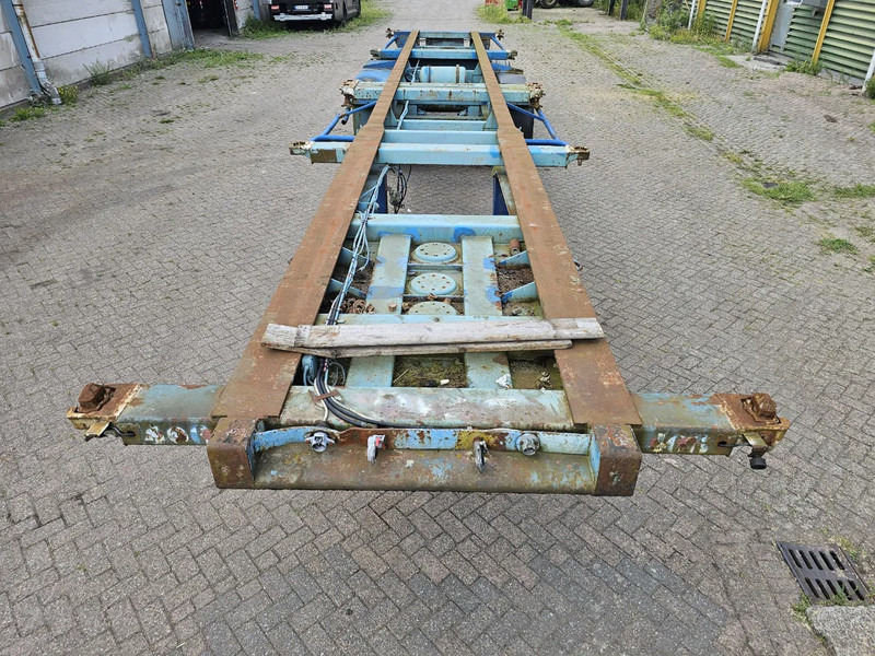 Fruehauf STEELSPRING - Drum - Transporter kontejnera/ Poluprikolica s izmjenjivim sanducima: slika Fruehauf STEELSPRING - Drum - Transporter kontejnera/ Poluprikolica s izmjenjivim sanducima Fruehauf STEELSPRING - Drum - Transporter kontejnera/ Poluprikolica s izmjenjivim sanducima: slika Fruehauf STEELSPRING - Drum - Transporter kontejnera/ Poluprikolica s izmjenjivim sanducima