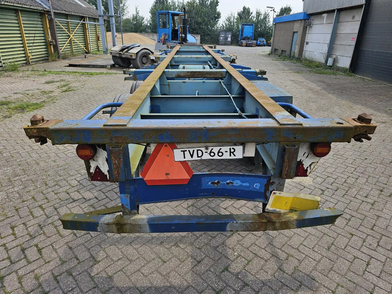 Fruehauf STEELSPRING - Drum - Transporter kontejnera/ Poluprikolica s izmjenjivim sanducima: slika Fruehauf STEELSPRING - Drum - Transporter kontejnera/ Poluprikolica s izmjenjivim sanducima Fruehauf STEELSPRING - Drum - Transporter kontejnera/ Poluprikolica s izmjenjivim sanducima: slika Fruehauf STEELSPRING - Drum - Transporter kontejnera/ Poluprikolica s izmjenjivim sanducima