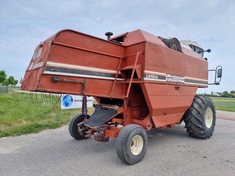 Laverda 3500 - Kombajn za žetvu: slika Laverda 3500 - Kombajn za žetvu Laverda 3500 - Kombajn za žetvu: slika Laverda 3500 - Kombajn za žetvu