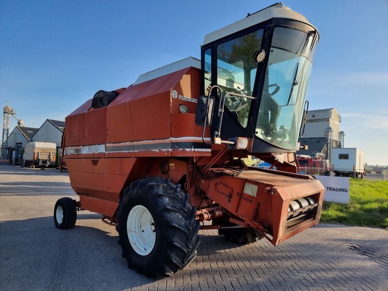 Laverda 3500 - Kombajn za žetvu: slika Laverda 3500 - Kombajn za žetvu Laverda 3500 - Kombajn za žetvu: slika Laverda 3500 - Kombajn za žetvu