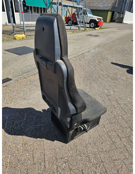 MAN Bijrijderstoel - TGL - Sjedalo za Kamion: slika MAN Bijrijderstoel - TGL - Sjedalo za Kamion MAN Bijrijderstoel - TGL - Sjedalo za Kamion: slika MAN Bijrijderstoel - TGL - Sjedalo za Kamion