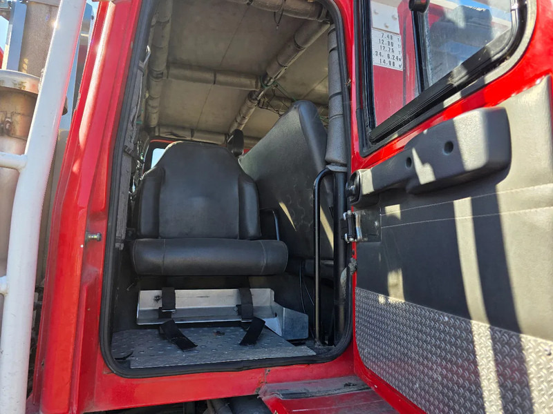 Vatrogasno vozilo Renault Midliner 210 M210: slika Vatrogasno vozilo Renault Midliner 210 M210