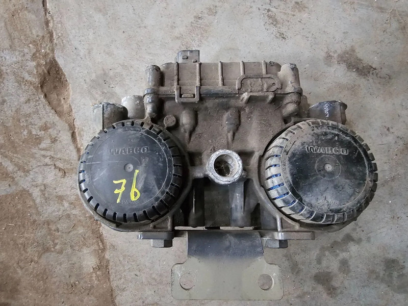 Wabco Ebs modulator DAF 1867002 - Rezervni dijelovi za Kamion: slika Wabco Ebs modulator DAF 1867002 - Rezervni dijelovi za Kamion Wabco Ebs modulator DAF 1867002 - Rezervni dijelovi za Kamion: slika Wabco Ebs modulator DAF 1867002 - Rezervni dijelovi za Kamion