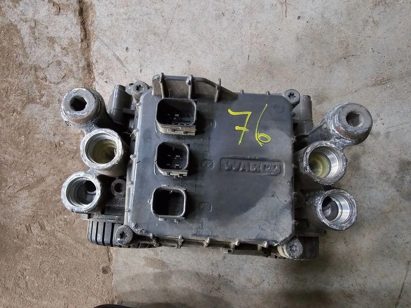 Wabco Ebs modulator DAF 1867002 - Rezervni dijelovi za Kamion: slika Wabco Ebs modulator DAF 1867002 - Rezervni dijelovi za Kamion Wabco Ebs modulator DAF 1867002 - Rezervni dijelovi za Kamion: slika Wabco Ebs modulator DAF 1867002 - Rezervni dijelovi za Kamion