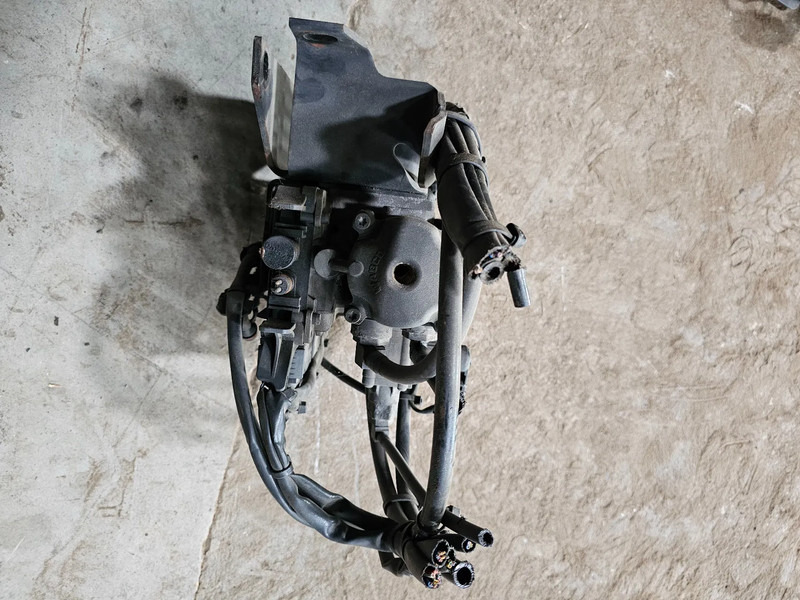 Wabco Mercedes Actros Ebs modulator - A9304290040005 - Rezervni dijelovi za Kamion: slika Wabco Mercedes Actros Ebs modulator - A9304290040005 - Rezervni dijelovi za Kamion Wabco Mercedes Actros Ebs modulator - A9304290040005 - Rezervni dijelovi za Kamion: slika Wabco Mercedes Actros Ebs modulator - A9304290040005 - Rezervni dijelovi za Kamion