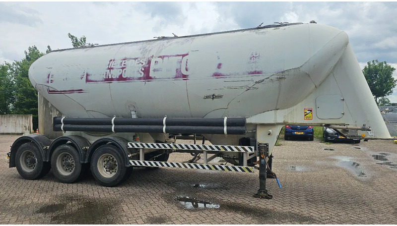 SPITZER Eurovrac Silo 43m3 - Poluprikolica cisterna: slika SPITZER Eurovrac Silo 43m3 - Poluprikolica cisterna SPITZER Eurovrac Silo 43m3 - Poluprikolica cisterna: slika SPITZER Eurovrac Silo 43m3 - Poluprikolica cisterna