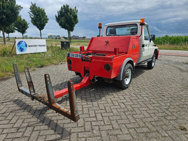 Toyota Land Cruiser LB71MOD - SUV: slika Toyota Land Cruiser LB71MOD - SUV Toyota Land Cruiser LB71MOD - SUV: slika Toyota Land Cruiser LB71MOD - SUV