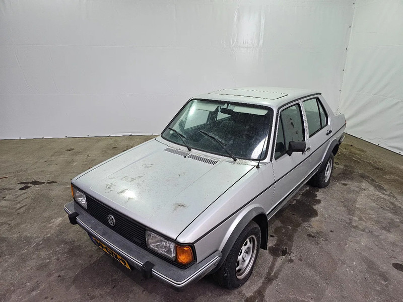 Volkswagen Jetta M1/AA - Limuzina: slika Volkswagen Jetta M1/AA - Limuzina Volkswagen Jetta M1/AA - Limuzina: slika Volkswagen Jetta M1/AA - Limuzina