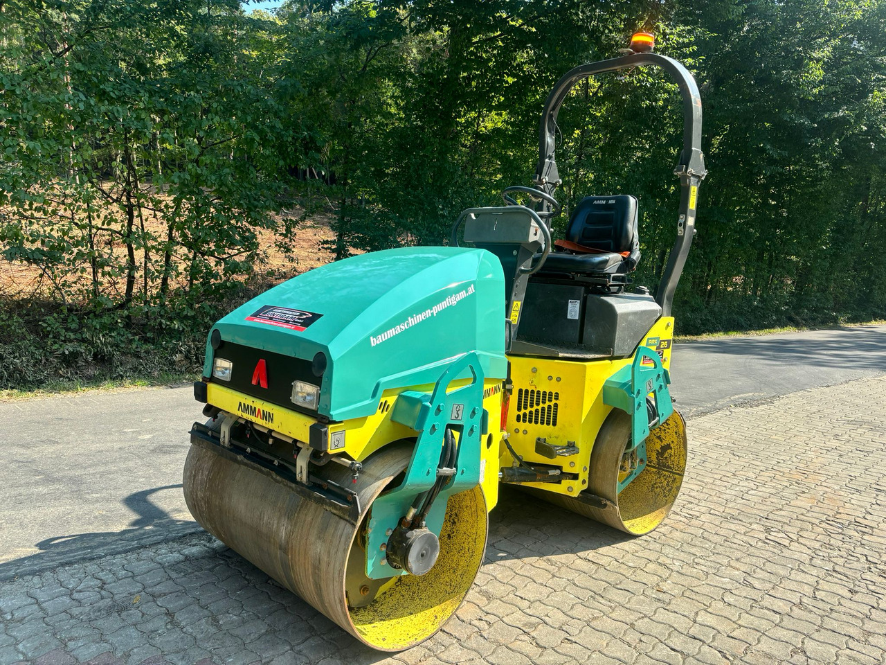 AMMANN ARX 26 - Mini valjak: slika AMMANN ARX 26 - Mini valjak AMMANN ARX 26 - Mini valjak: slika AMMANN ARX 26 - Mini valjak