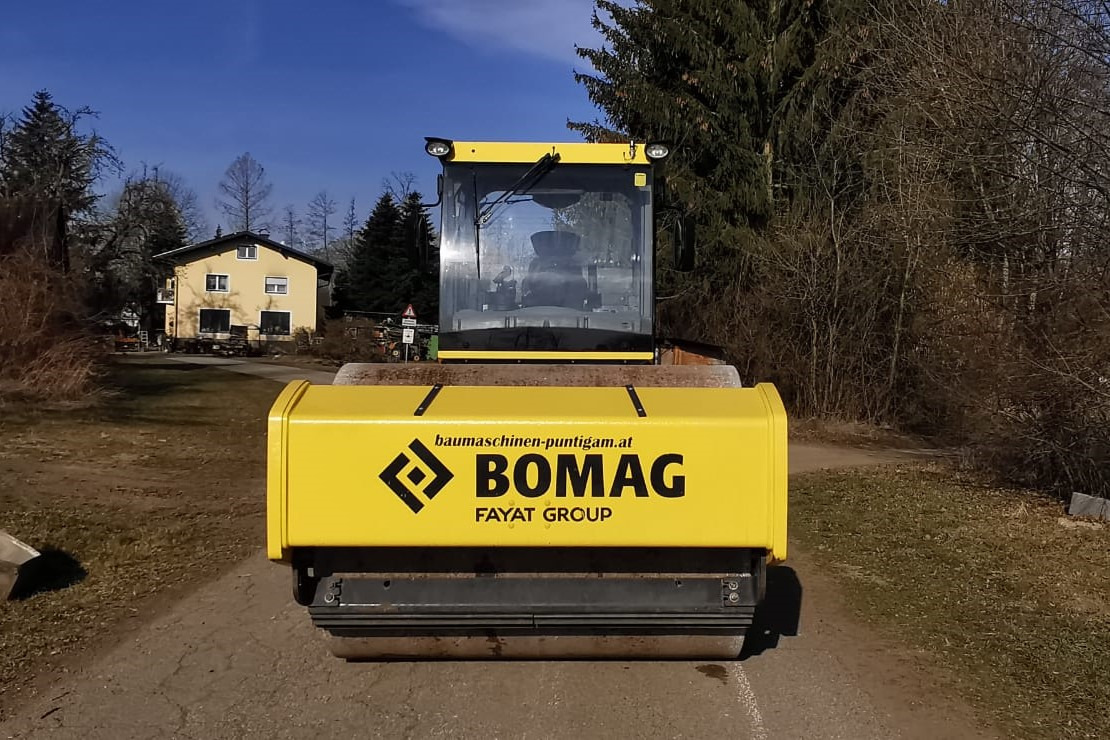 BOMAG BW 219 D-5 - Valjak: slika BOMAG BW 219 D-5 - Valjak BOMAG BW 219 D-5 - Valjak: slika BOMAG BW 219 D-5 - Valjak