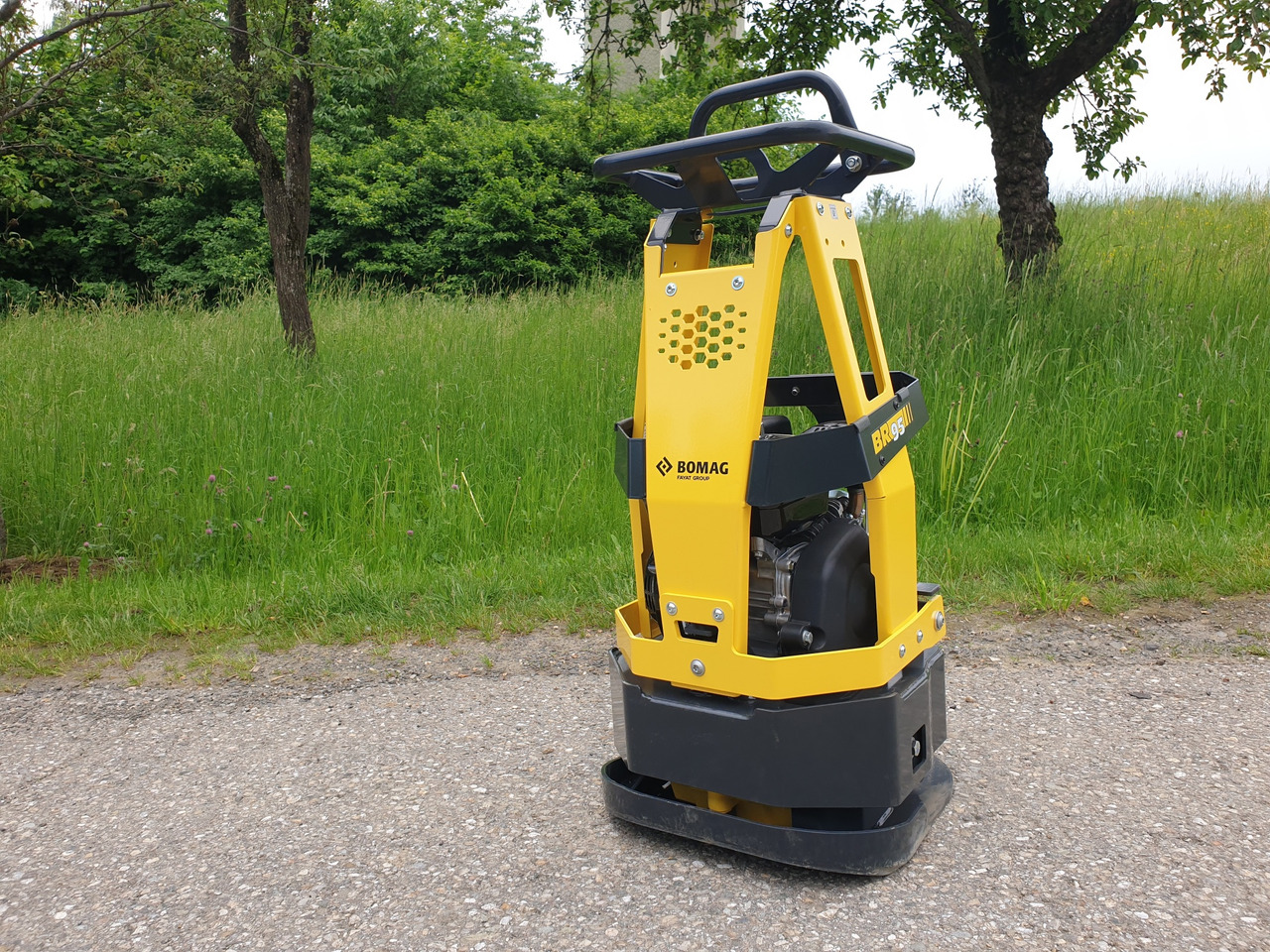 Bomag BR 95 - Vibro ploča: slika Bomag BR 95 - Vibro ploča Bomag BR 95 - Vibro ploča: slika Bomag BR 95 - Vibro ploča