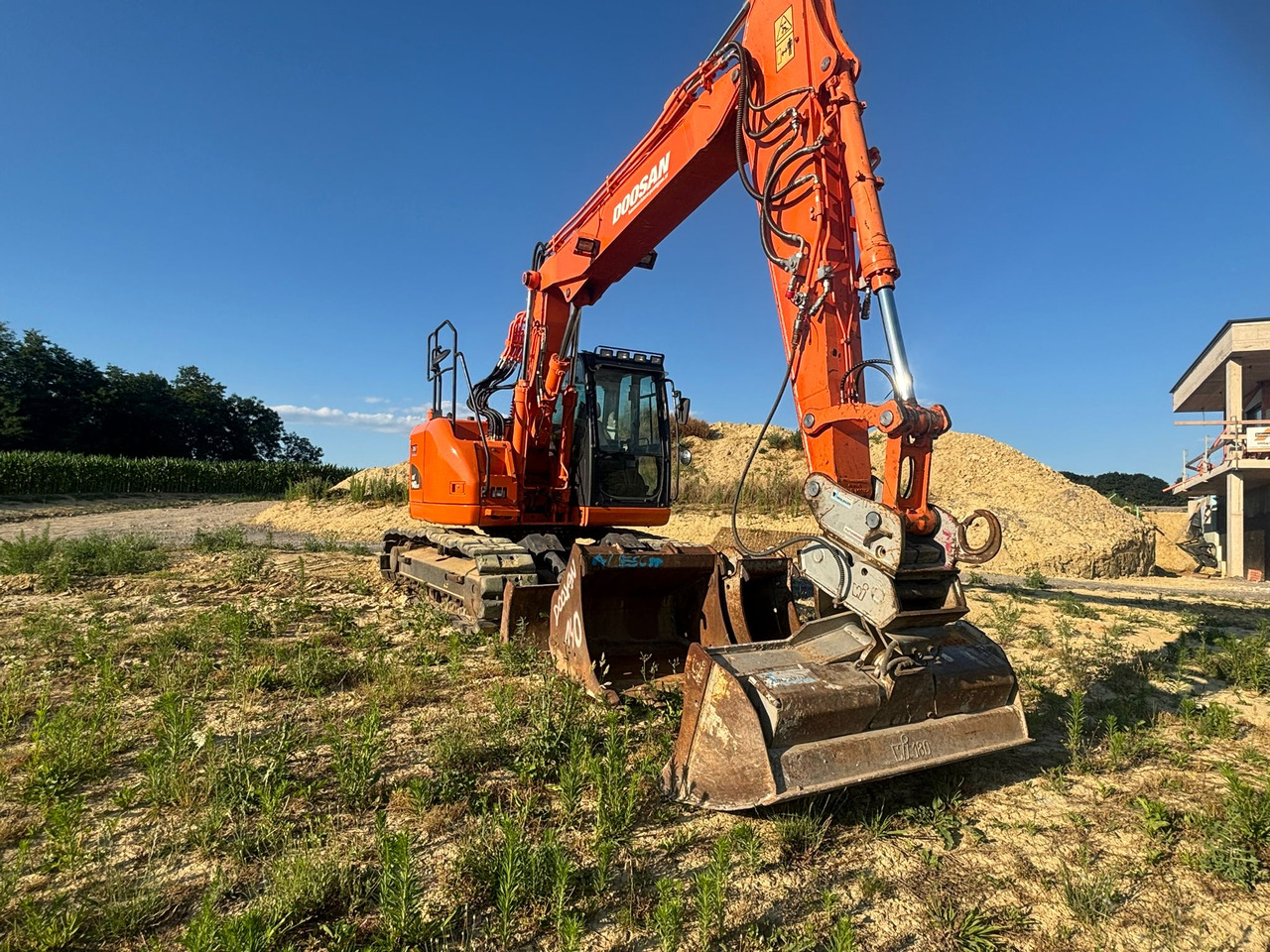DOOSAN DX 140 LCR-3 - Bager gusjeničar: slika DOOSAN DX 140 LCR-3 - Bager gusjeničar DOOSAN DX 140 LCR-3 - Bager gusjeničar: slika DOOSAN DX 140 LCR-3 - Bager gusjeničar