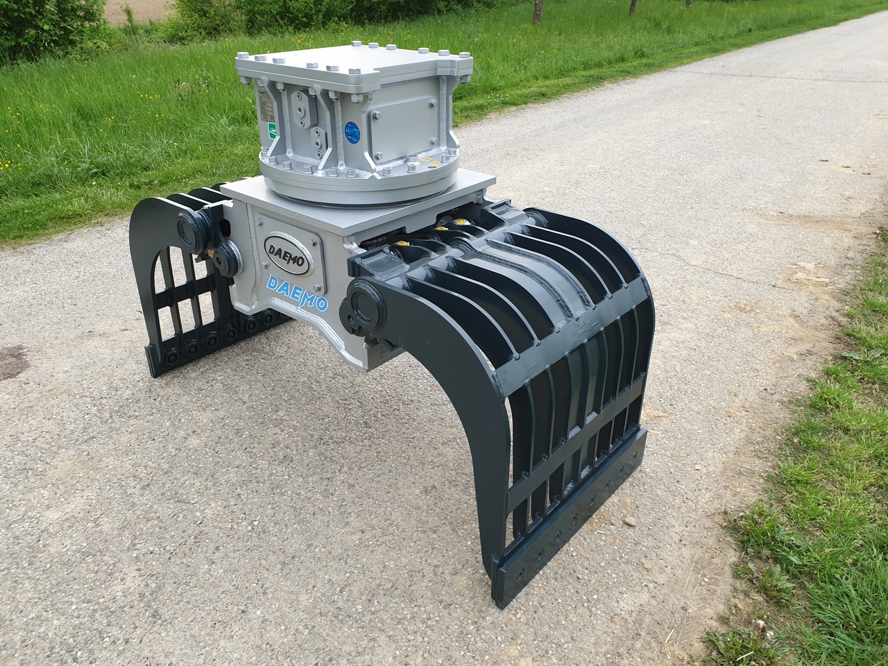 Daemo DMR 600 sorting grab - Grajfer za Bager: slika Daemo DMR 600 sorting grab - Grajfer za Bager Daemo DMR 600 sorting grab - Grajfer za Bager: slika Daemo DMR 600 sorting grab - Grajfer za Bager
