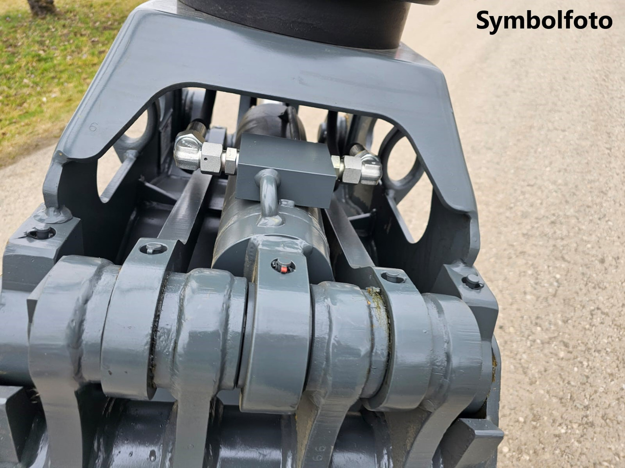 Geel UG 15 - Grajfer za Bager gusjeničar: slika Geel UG 15 - Grajfer za Bager gusjeničar Geel UG 15 - Grajfer za Bager gusjeničar: slika Geel UG 15 - Grajfer za Bager gusjeničar