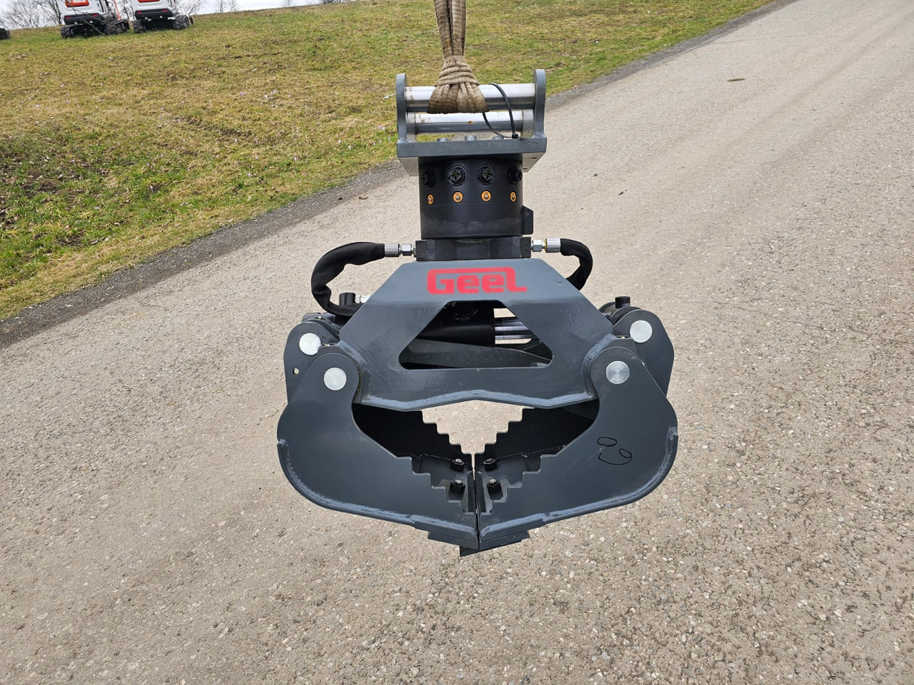 Geel UG02 - Grajfer za Mini bager: slika Geel UG02 - Grajfer za Mini bager Geel UG02 - Grajfer za Mini bager: slika Geel UG02 - Grajfer za Mini bager