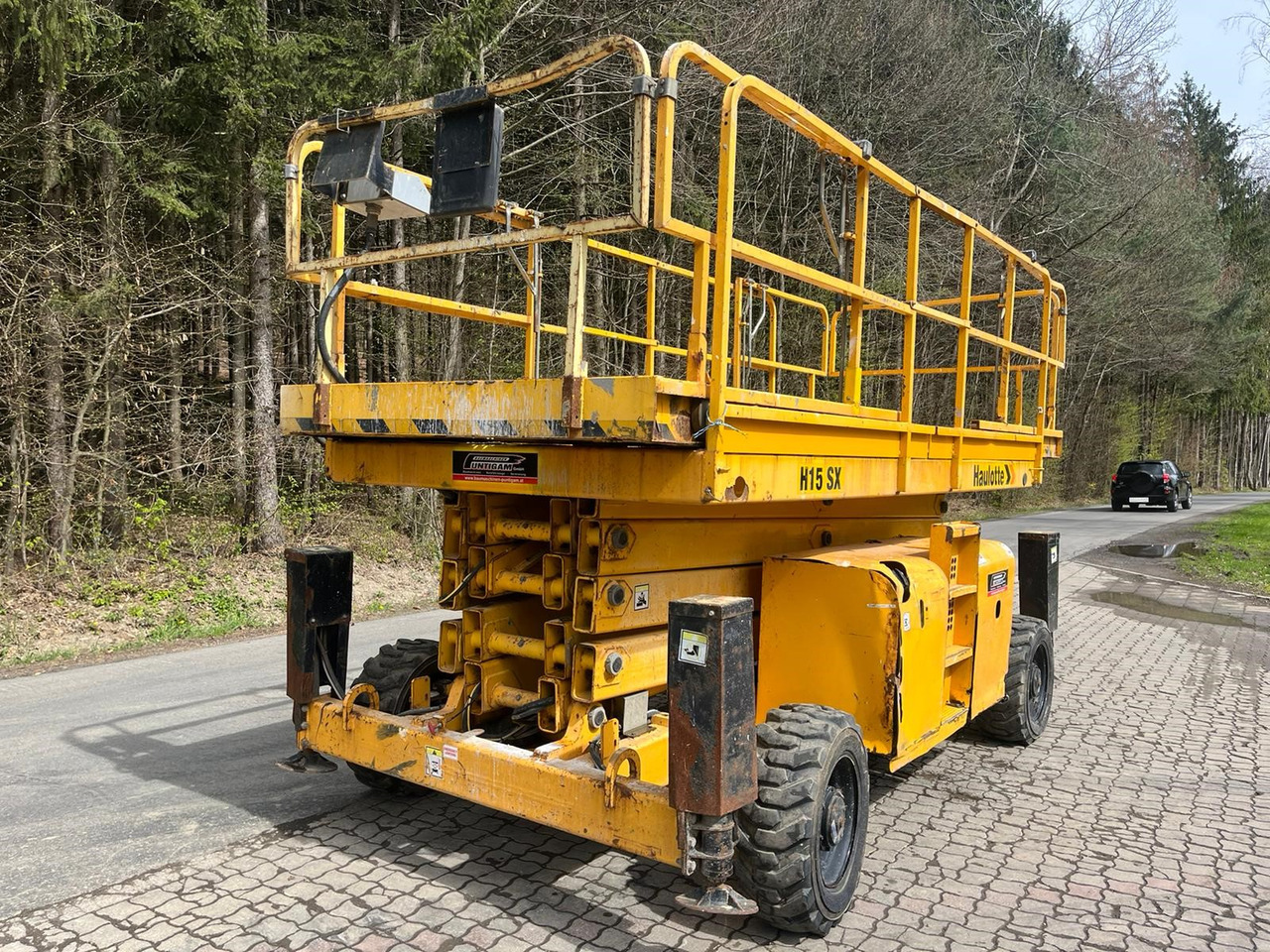 HAULOTTE H 15 SX - Podizna platforma: slika HAULOTTE H 15 SX - Podizna platforma HAULOTTE H 15 SX - Podizna platforma: slika HAULOTTE H 15 SX - Podizna platforma