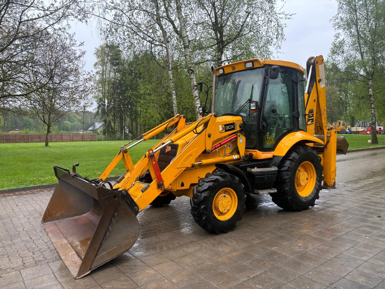 JCB 3CX - Rovokopač-utovarivač: slika JCB 3CX - Rovokopač-utovarivač JCB 3CX - Rovokopač-utovarivač: slika JCB 3CX - Rovokopač-utovarivač
