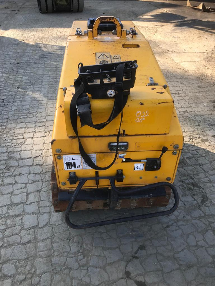 JCB VM 1500 - Valjak: slika JCB VM 1500 - Valjak JCB VM 1500 - Valjak: slika JCB VM 1500 - Valjak