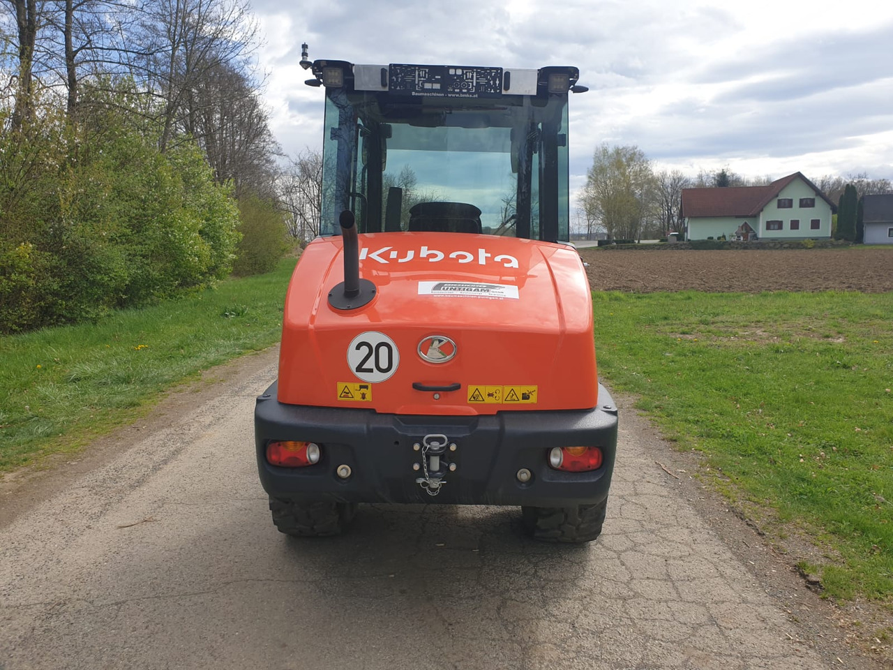 Zakup KUBOTA R 070 KUBOTA R 070: slika Zakup KUBOTA R 070 KUBOTA R 070