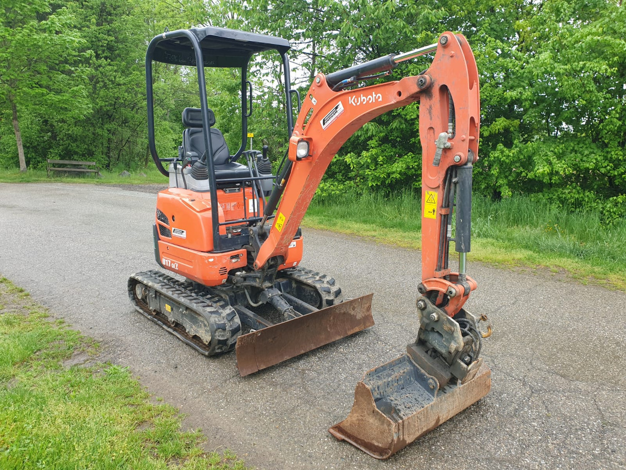 KUBOTA U 17-3a - Mini bager: slika KUBOTA U 17-3a - Mini bager KUBOTA U 17-3a - Mini bager: slika KUBOTA U 17-3a - Mini bager