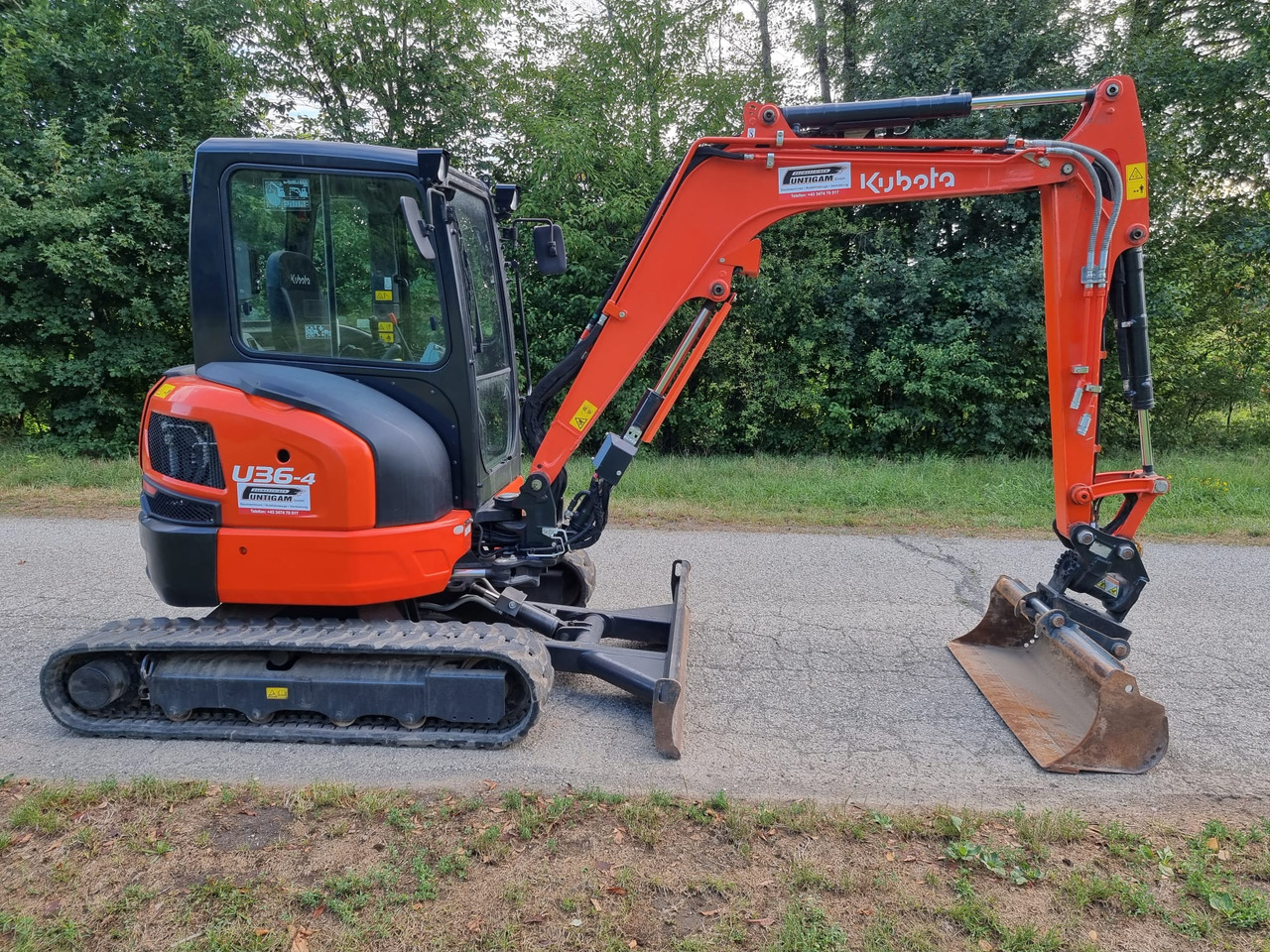 KUBOTA U 36-4 - Mini bager: slika KUBOTA U 36-4 - Mini bager KUBOTA U 36-4 - Mini bager: slika KUBOTA U 36-4 - Mini bager