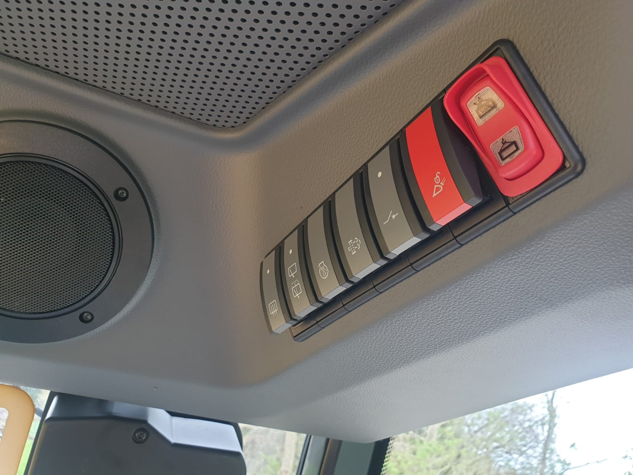 Teleskopski rukovatelj LIEBHERR T 60-9s: slika Teleskopski rukovatelj LIEBHERR T 60-9s Teleskopski rukovatelj LIEBHERR T 60-9s: slika Teleskopski rukovatelj LIEBHERR T 60-9s