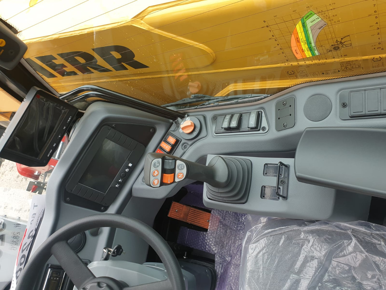 Teleskopski rukovatelj LIEBHERR T 60-9s: slika Teleskopski rukovatelj LIEBHERR T 60-9s Teleskopski rukovatelj LIEBHERR T 60-9s: slika Teleskopski rukovatelj LIEBHERR T 60-9s