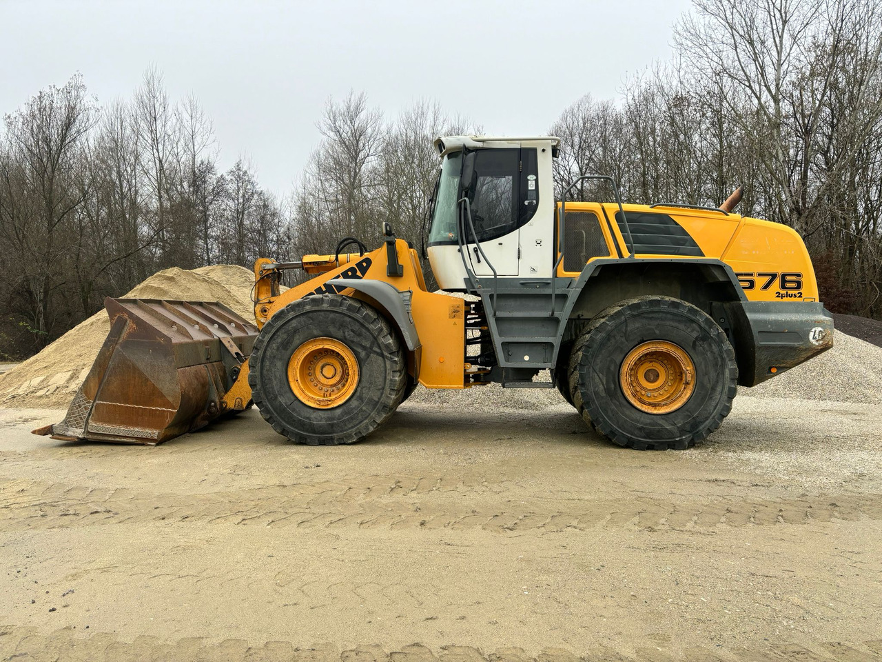 Liebherr L 576 2plus2 - Utovarivač na kotačima: slika Liebherr L 576 2plus2 - Utovarivač na kotačima Liebherr L 576 2plus2 - Utovarivač na kotačima: slika Liebherr L 576 2plus2 - Utovarivač na kotačima