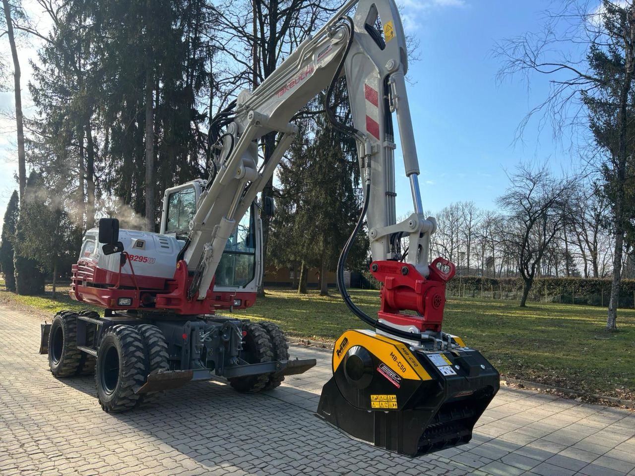 MB Crusher C 50 S4 - Korpa za Mini bager: slika MB Crusher C 50 S4 - Korpa za Mini bager MB Crusher C 50 S4 - Korpa za Mini bager: slika MB Crusher C 50 S4 - Korpa za Mini bager