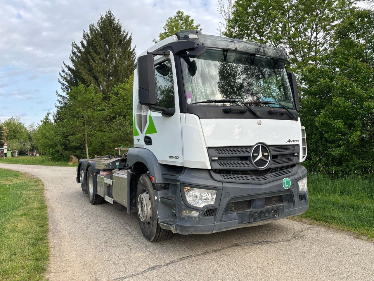 MERCEDES-BENZ Antos 2540 - Utovarivač s proklizavajućim upravljanjem: slika MERCEDES-BENZ Antos 2540 - Utovarivač s proklizavajućim upravljanjem MERCEDES-BENZ Antos 2540 - Utovarivač s proklizavajućim upravljanjem: slika MERCEDES-BENZ Antos 2540 - Utovarivač s proklizavajućim upravljanjem