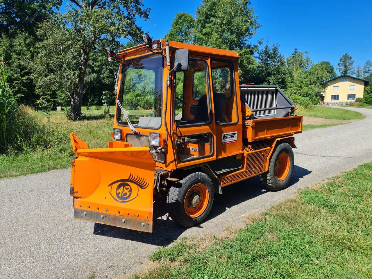 Boschung Pony DP 40 AK - Namjenska/ Posebna vozila: slika Boschung Pony DP 40 AK - Namjenska/ Posebna vozila Boschung Pony DP 40 AK - Namjenska/ Posebna vozila: slika Boschung Pony DP 40 AK - Namjenska/ Posebna vozila