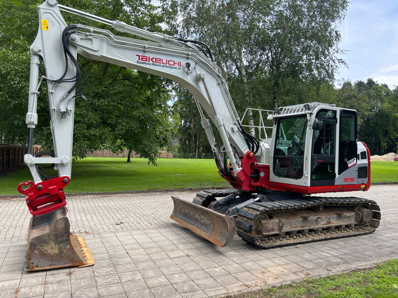 TAKEUCHI TB 2150 - Bager gusjeničar: slika TAKEUCHI TB 2150 - Bager gusjeničar TAKEUCHI TB 2150 - Bager gusjeničar: slika TAKEUCHI TB 2150 - Bager gusjeničar