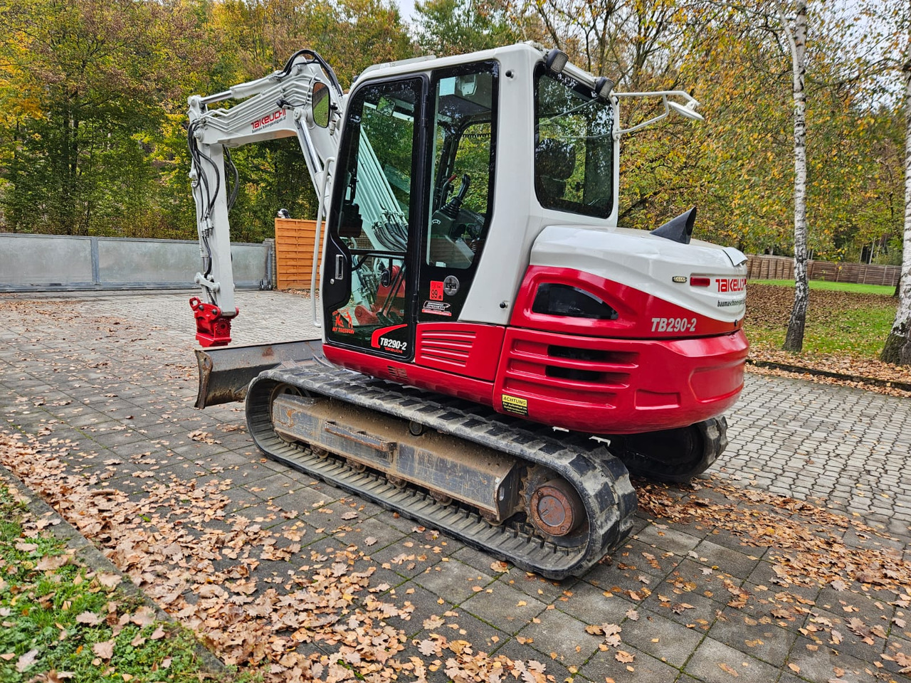 TAKEUCHI TB 290-2 - Mini bager: slika TAKEUCHI TB 290-2 - Mini bager TAKEUCHI TB 290-2 - Mini bager: slika TAKEUCHI TB 290-2 - Mini bager