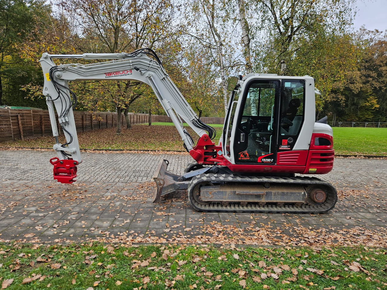 TAKEUCHI TB 290-2 - Mini bager: slika TAKEUCHI TB 290-2 - Mini bager TAKEUCHI TB 290-2 - Mini bager: slika TAKEUCHI TB 290-2 - Mini bager