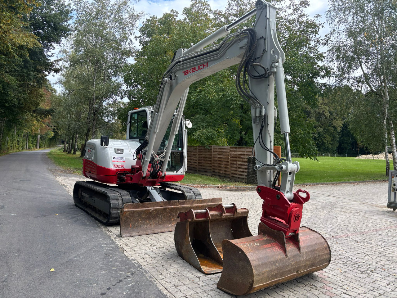 TAKEUCHI TB 290 - Mini bager: slika TAKEUCHI TB 290 - Mini bager TAKEUCHI TB 290 - Mini bager: slika TAKEUCHI TB 290 - Mini bager