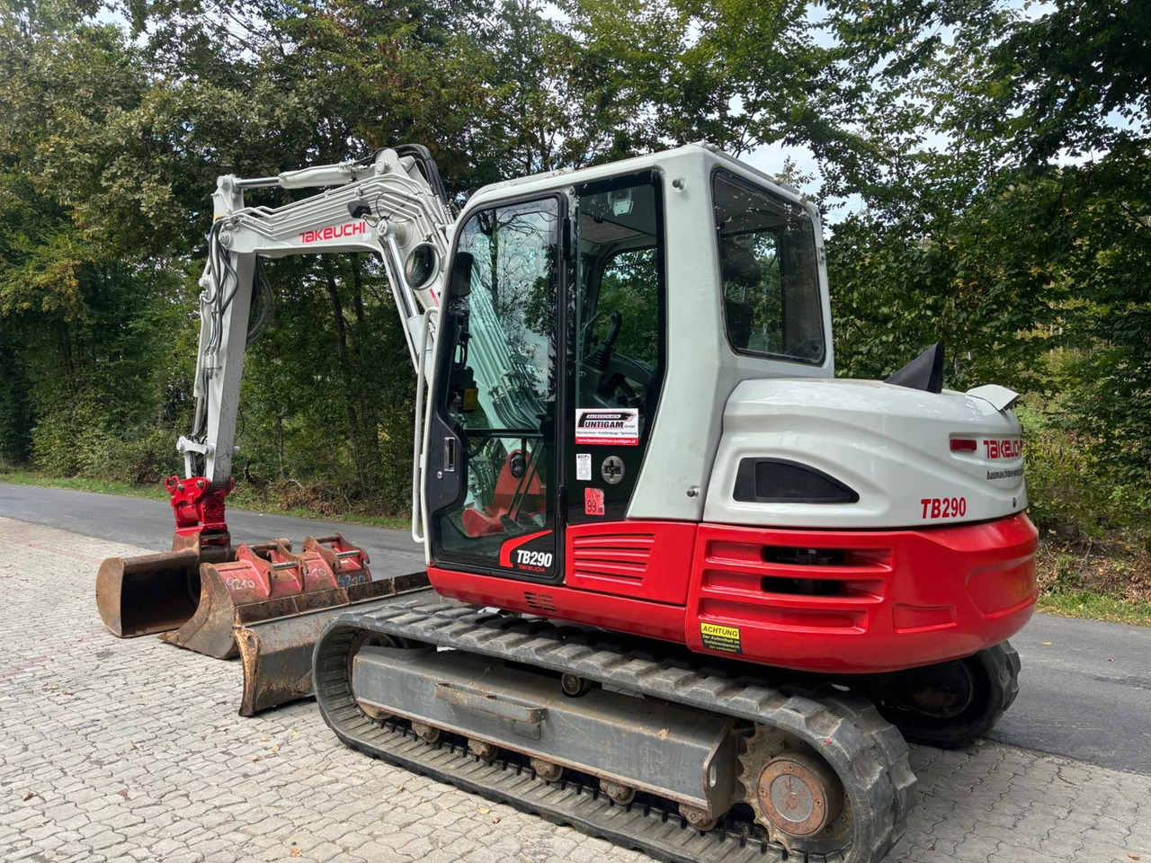 TAKEUCHI TB 290 - Mini bager: slika TAKEUCHI TB 290 - Mini bager TAKEUCHI TB 290 - Mini bager: slika TAKEUCHI TB 290 - Mini bager