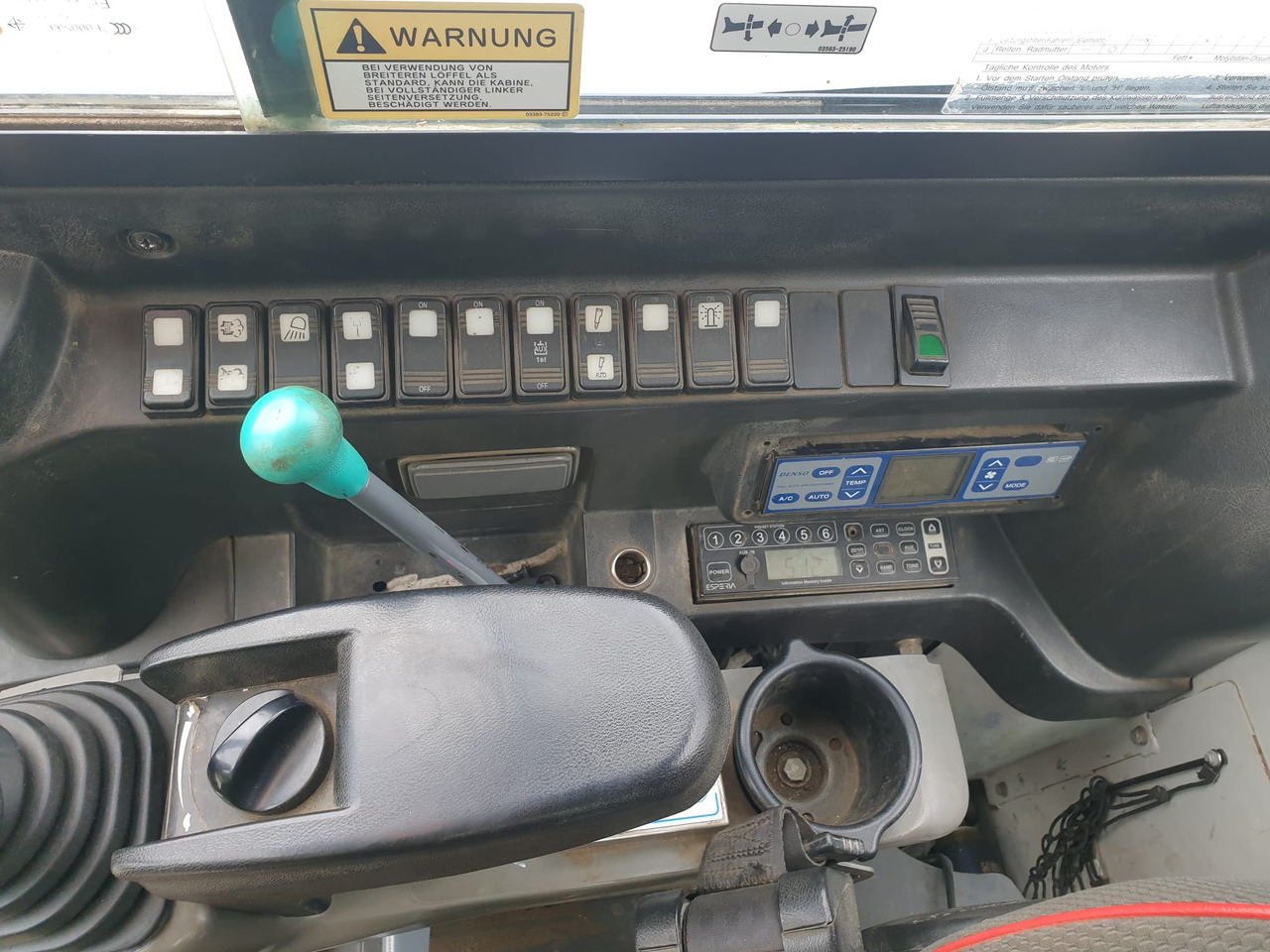 Bager na kotačima TAKEUCHI TB 295W: slika Bager na kotačima TAKEUCHI TB 295W Bager na kotačima TAKEUCHI TB 295W: slika Bager na kotačima TAKEUCHI TB 295W