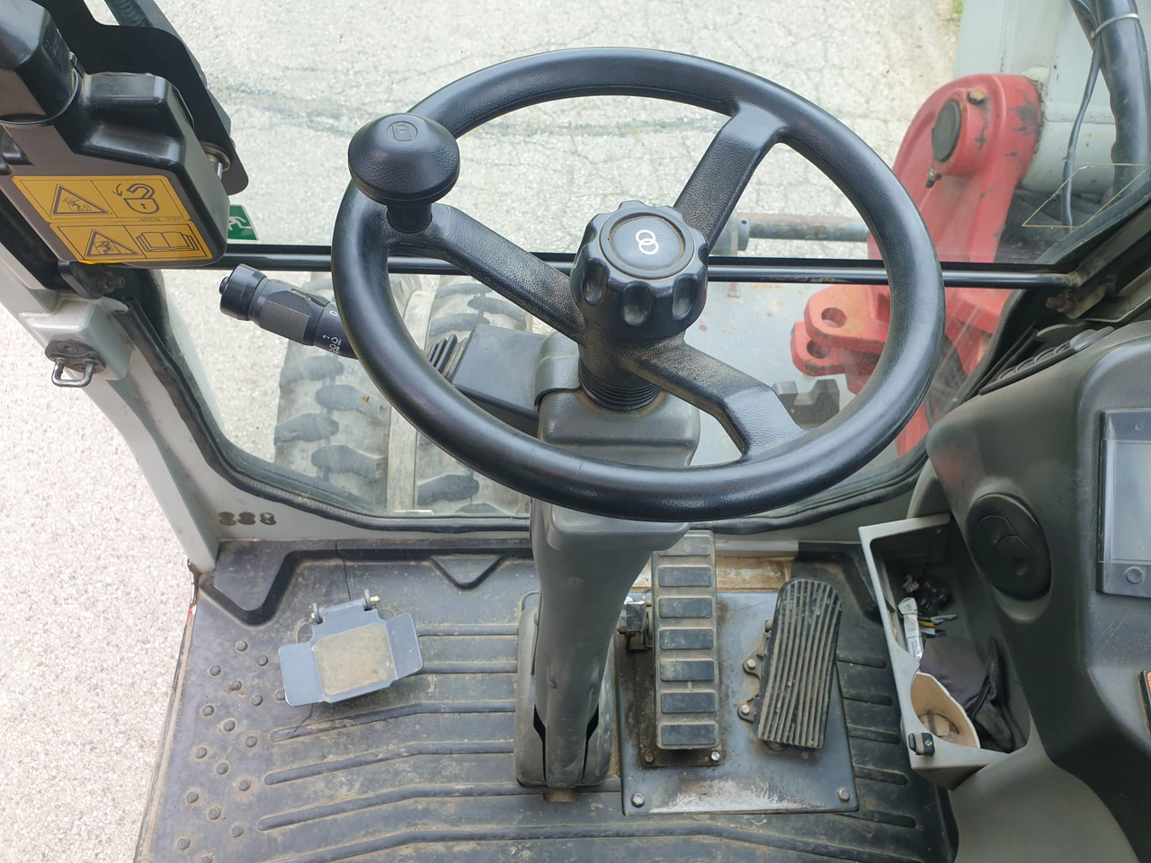 Bager na kotačima TAKEUCHI TB 295W: slika Bager na kotačima TAKEUCHI TB 295W Bager na kotačima TAKEUCHI TB 295W: slika Bager na kotačima TAKEUCHI TB 295W