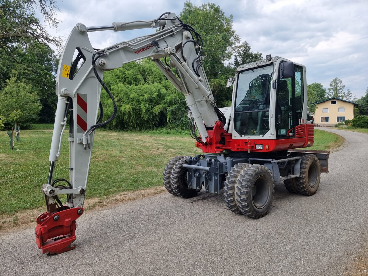 Takeuchi TB 295 W - Bager na kotačima: slika Takeuchi TB 295 W - Bager na kotačima Takeuchi TB 295 W - Bager na kotačima: slika Takeuchi TB 295 W - Bager na kotačima