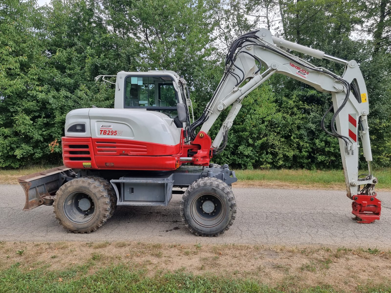 Takeuchi TB 295 W - Bager na kotačima: slika Takeuchi TB 295 W - Bager na kotačima Takeuchi TB 295 W - Bager na kotačima: slika Takeuchi TB 295 W - Bager na kotačima