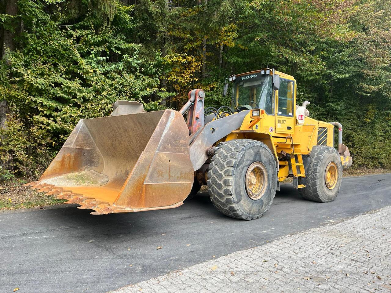 VOLVO L 180 E - Utovarivač na kotačima: slika VOLVO L 180 E - Utovarivač na kotačima VOLVO L 180 E - Utovarivač na kotačima: slika VOLVO L 180 E - Utovarivač na kotačima
